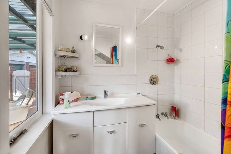 Photo of property in 13 Waimarie Avenue, Paraparaumu, 5032