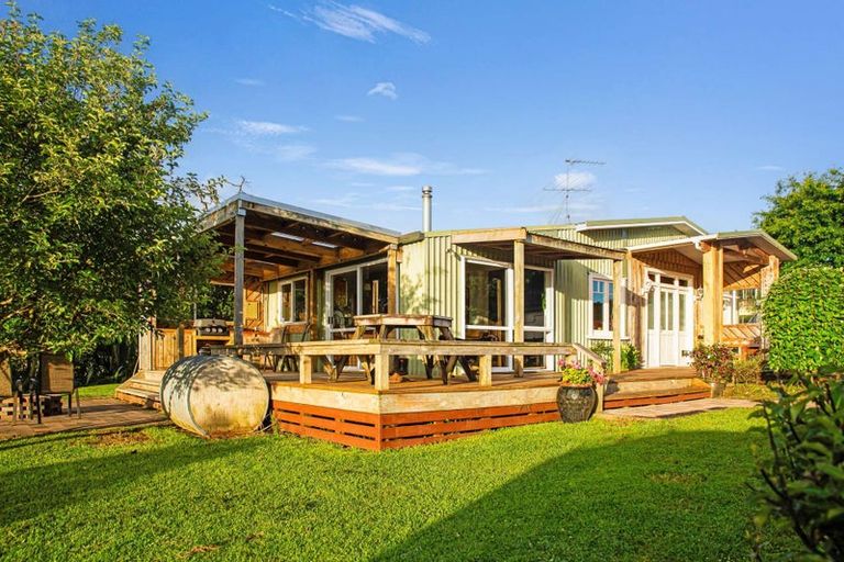 Photo of property in 123b Colombo Road, Waiuku, 2123