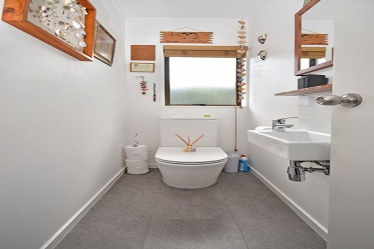 Photo of property in 8/37a Glengarry Road, Glen Eden, Auckland, 0602