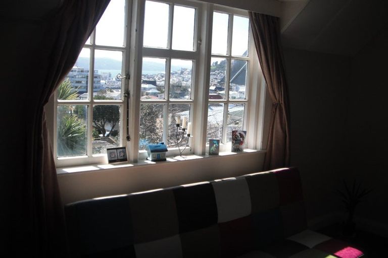 Photo of property in 46 Wright Street, Mount Cook, Wellington, 6021