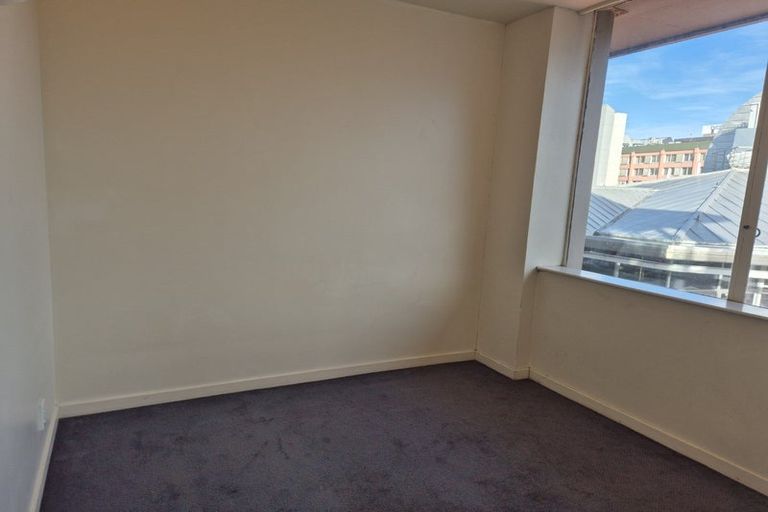 Photo of property in Terrace Tower Apartments, 13d/126 The Terrace, Wellington Central, Wellington, 6011