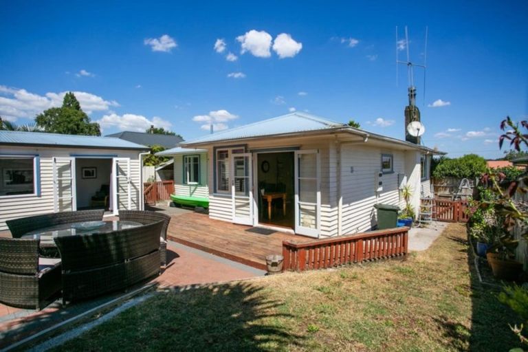 Photo of property in 6 Queen Street, Cambridge, 3434