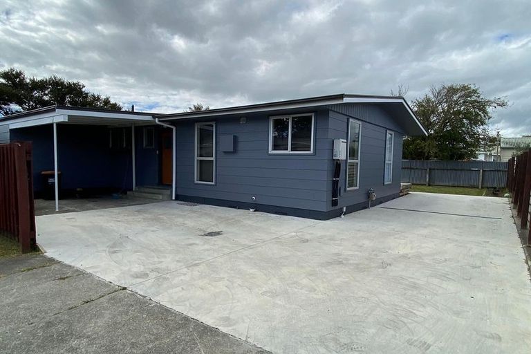 Photo of property in 69b Kaimanawa Street, Kelvin Grove, Palmerston North, 4414