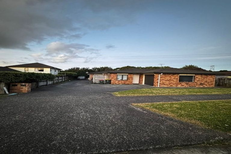 Photo of property in 22 Carrick Glen Avenue, Flat Bush, Auckland, 2019