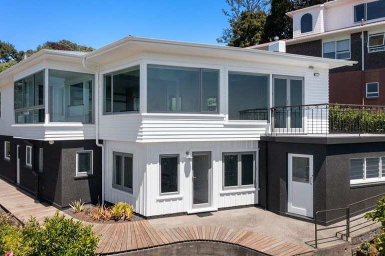 Photo of property in 154 Vivian Street, New Plymouth, 4310