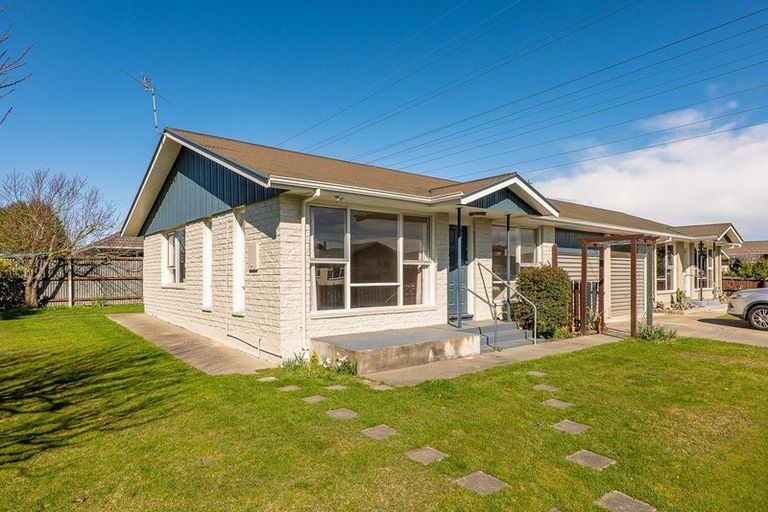 Photo of property in 1/21 Woodcote Avenue, Hornby, Christchurch, 8042