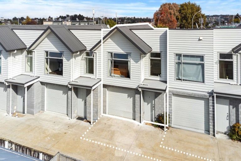 Photo of property in 215u3 Massey Street, Frankton, Hamilton, 3204