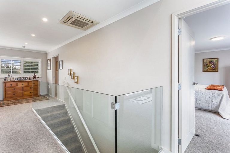 Photo of property in 20 Kensington Drive, Orewa, 0931