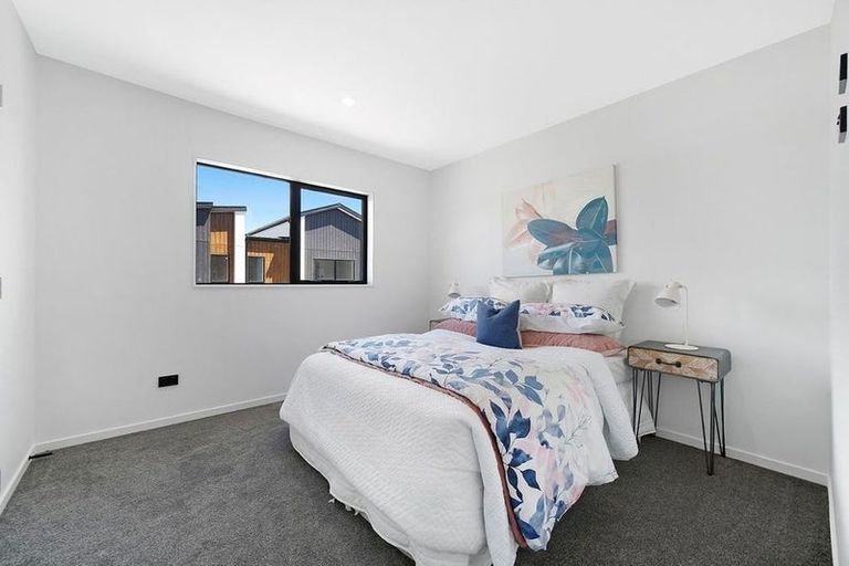 Photo of property in 3/26 Dale Crescent, Pakuranga, Auckland, 2010