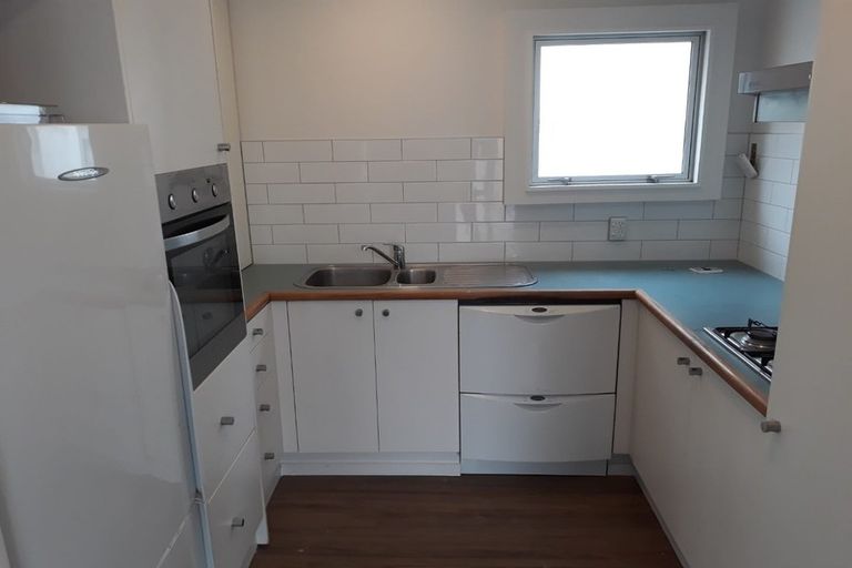 Photo of property in 44g Chester Street West, Christchurch Central, Christchurch, 8013