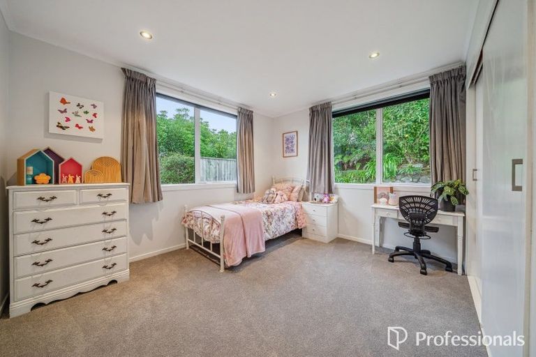 Photo of property in 6 Viscount Grove, Kelson, Lower Hutt, 5010