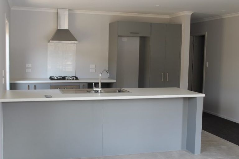 Photo of property in 18u2 Onukutara Place, Huntington, Hamilton, 3281