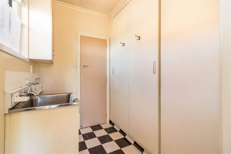 Photo of property in 37 Colwyn Street, Bryndwr, Christchurch, 8053