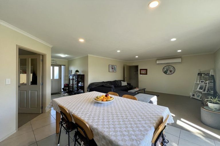 Photo of property in 129 Saint James Drive, Huntington, Hamilton, 3210