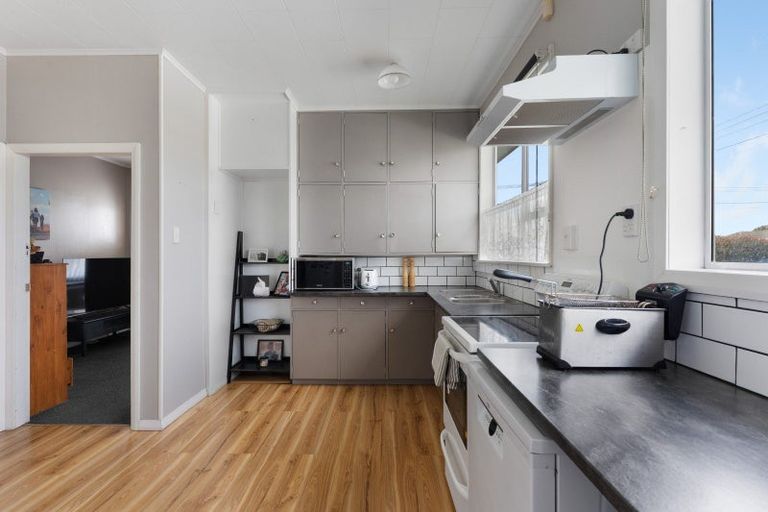 Photo of property in 27 Roberts Avenue, Aramoho, Whanganui, 4500