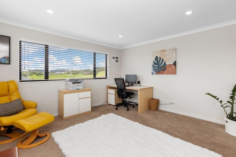 Photo of property in 60 Harvest Avenue, Orewa, 0931