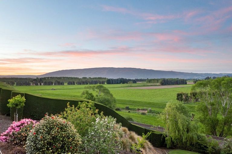 Photo of property in 59 Riverside Road, Allanton, Mosgiel, 9092