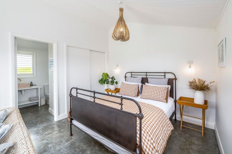 Photo of property in 194 Wood Street, Woodside, Greytown, 5794