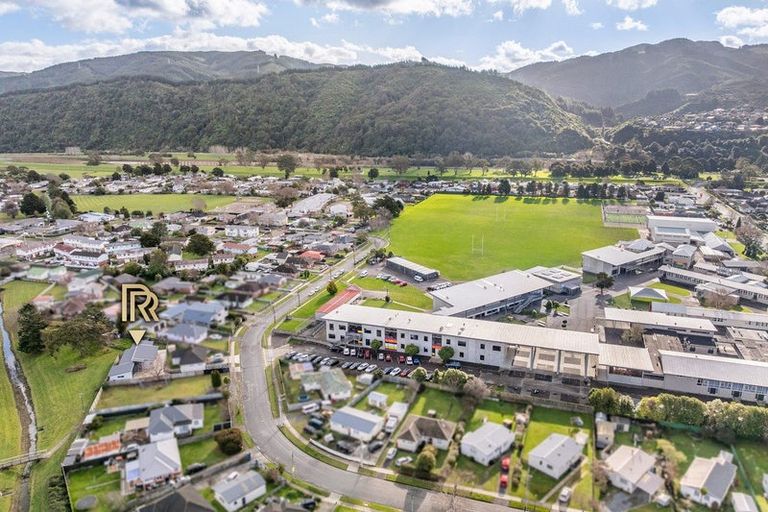 Photo of property in 25a Hikurangi Street, Trentham, Upper Hutt, 5018