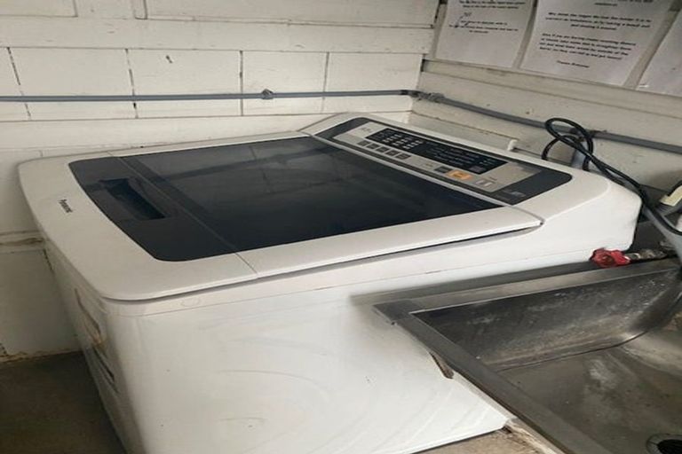 Photo of property in 1/12 Bidwill Street, Mount Cook, Wellington, 6021