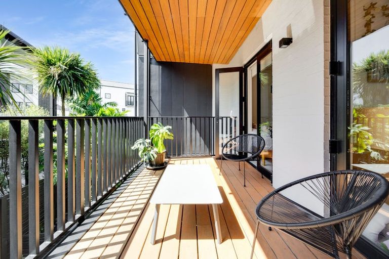 Photo of property in 16 Catalina Bay Drive, Hobsonville, Auckland, 0616