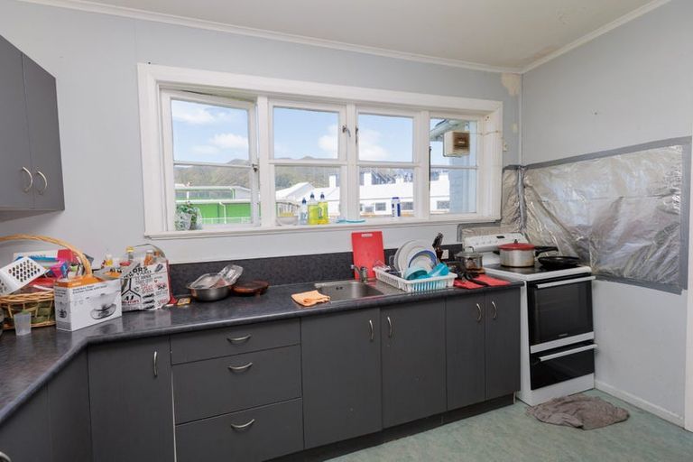 Photo of property in 4/87 Cambridge Terrace, Waterloo, Lower Hutt, 5011