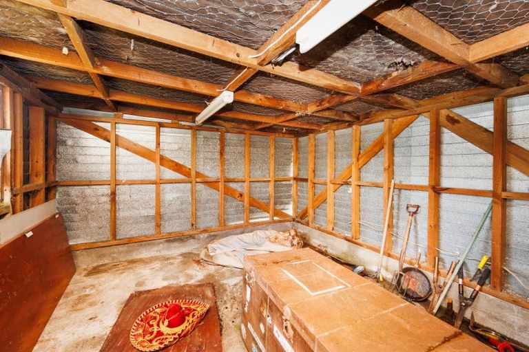 Photo of property in 69 Hedges Street, Sanson, 4817