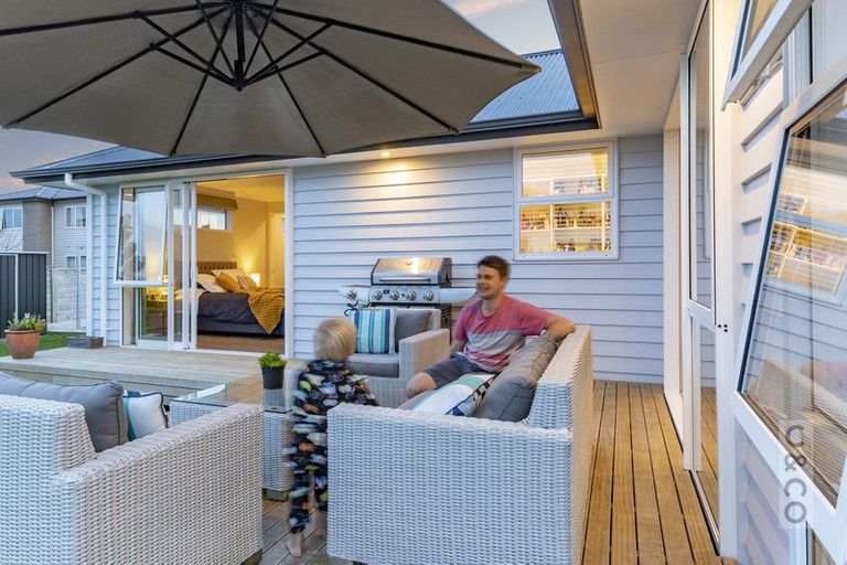 Photo of property in 11 Floyd Road, Riverhead, 0820