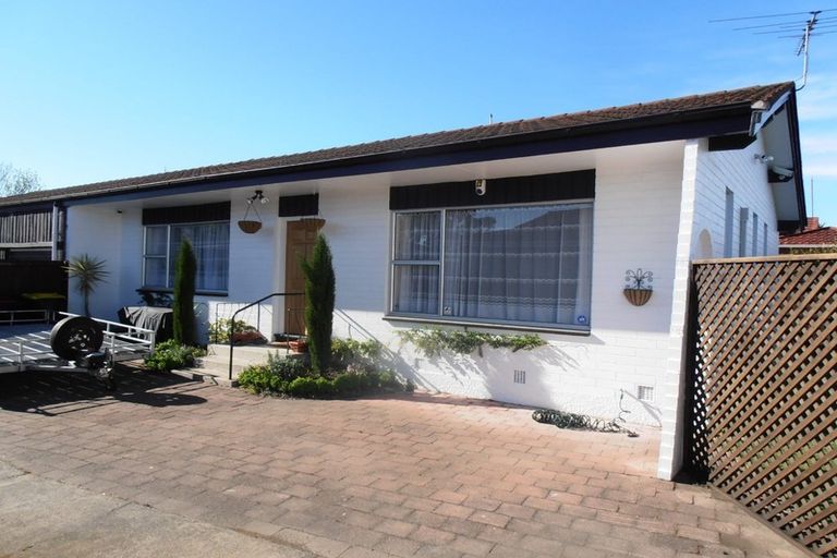 Photo of property in 18 Heaphy Place, Casebrook, Christchurch, 8051