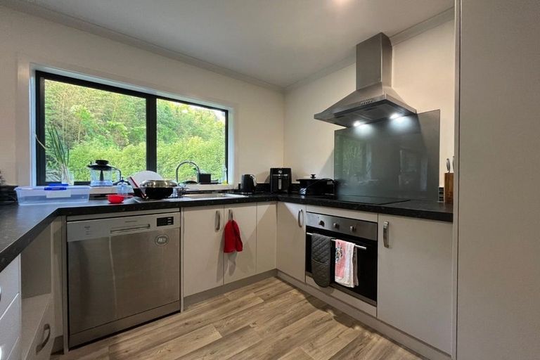 Photo of property in 1b Trosk Place, Waiuku, 2123