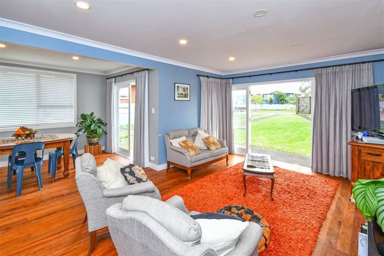 Photo of property in 23 Lachlan Place, Favona, Auckland, 2024