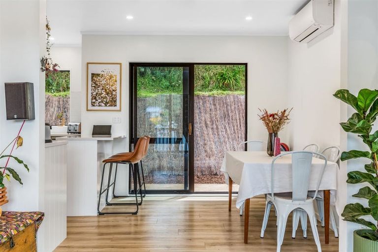 Photo of property in 63 Omapere Street, Whitby, Porirua, 5024