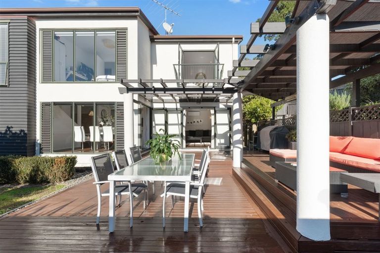 Photo of property in 45b Onewa Road, Northcote, Auckland, 0627