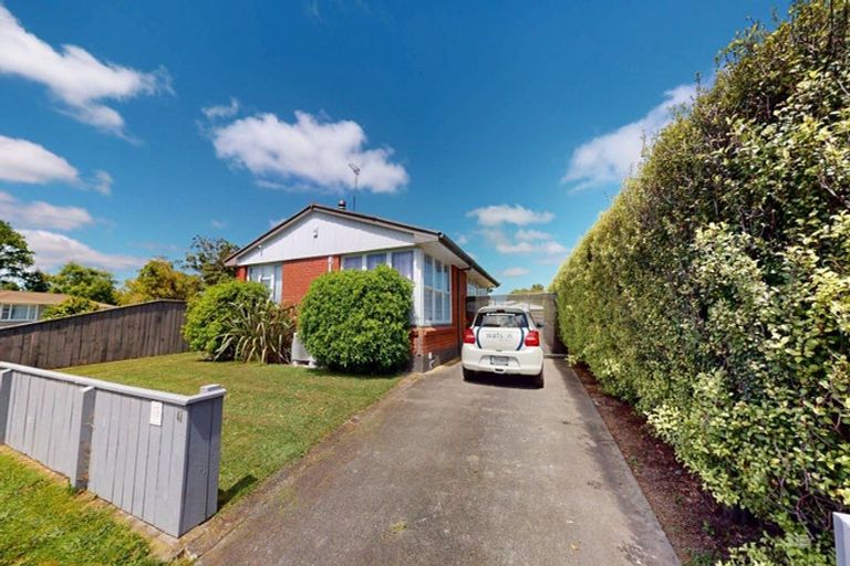 Photo of property in 41 Ellesmere Crescent, Highbury, Palmerston North, 4412