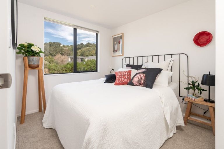 Photo of property in 16b Inglis Street, Seatoun, Wellington, 6022