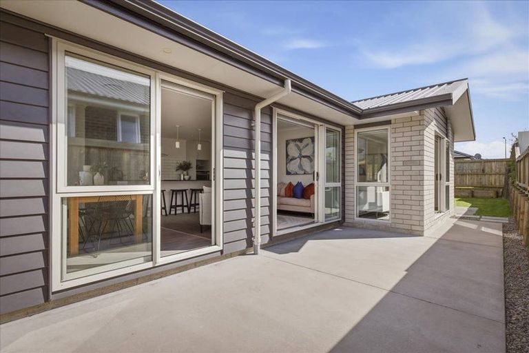 Photo of property in 6 Kohekohe Drive, Owhata, Rotorua, 3010