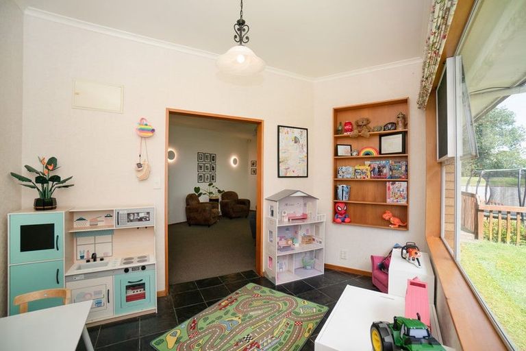 Photo of property in 8 Perth Place, Awapuni, Palmerston North, 4412