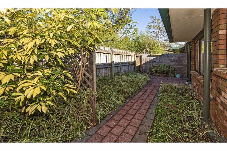 Photo of property in 9b Adams Place, Te Kamo, Whangarei, 0112
