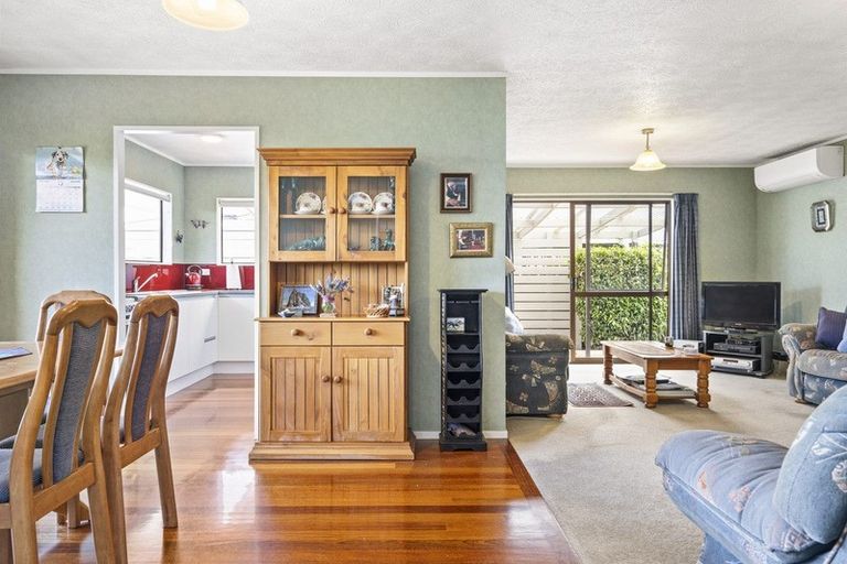 Photo of property in 67 Taylor Street, Cambridge, 3434