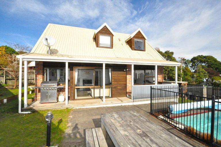 Photo of property in 8a Walbrook Road, Manly, Whangaparaoa, 0930