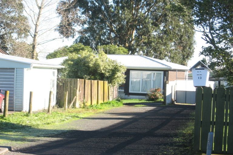 Photo of property in 13 Harrow Place, Manurewa, Auckland, 2102