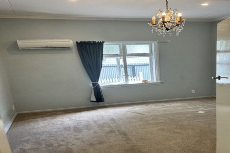 Photo of property in 6 Mcmaster Street, Greytown, 5712