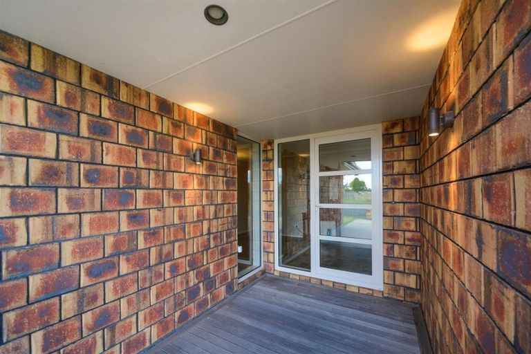 Photo of property in 39 Pukepapa Road, Marton, 4710