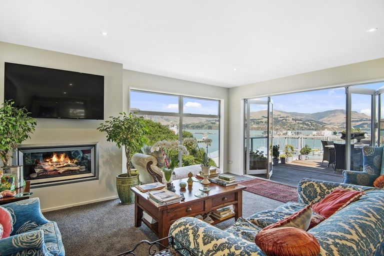 Photo of property in 1 Simeon Quay, Lyttelton, 8082