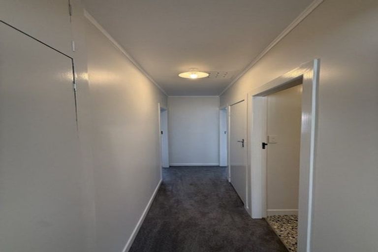 Photo of property in 8 Banff Street, Regent, Whangarei, 0112