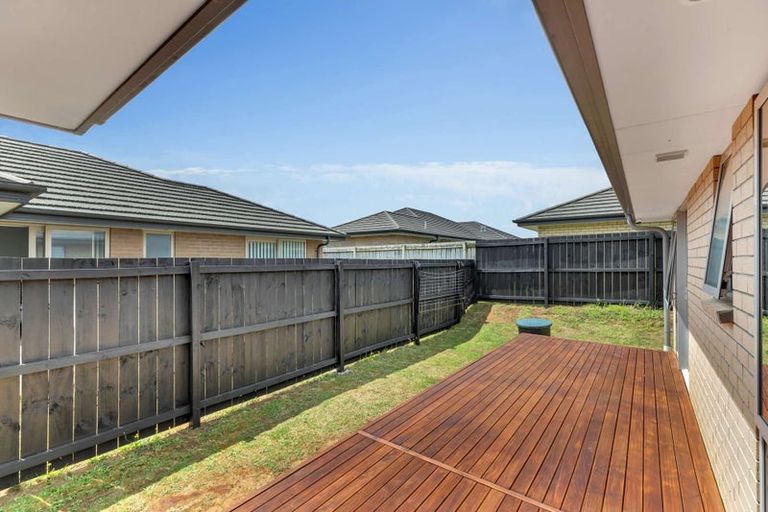 Photo of property in 17 Perla Road, Pukekohe, 2120