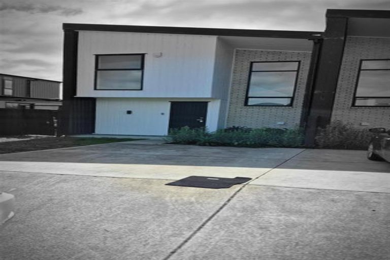 Photo of property in 11 Waikaha Street, Pokeno, 2472