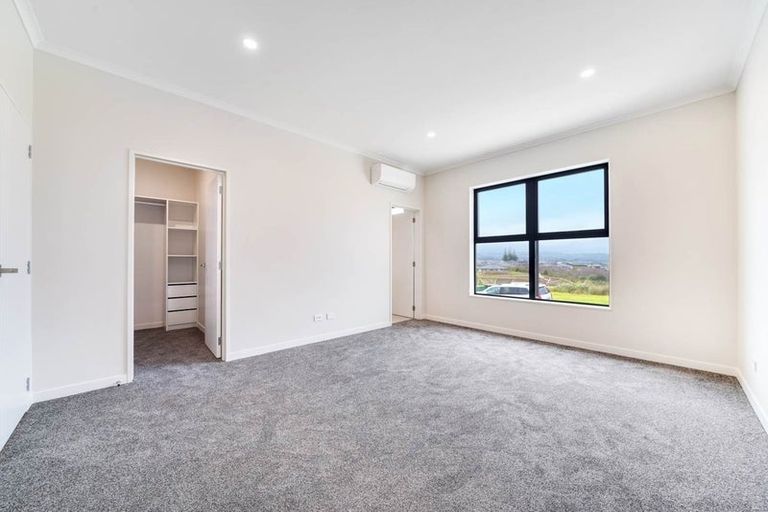 Photo of property in 16 Viv Green Place, Pokeno, 2402