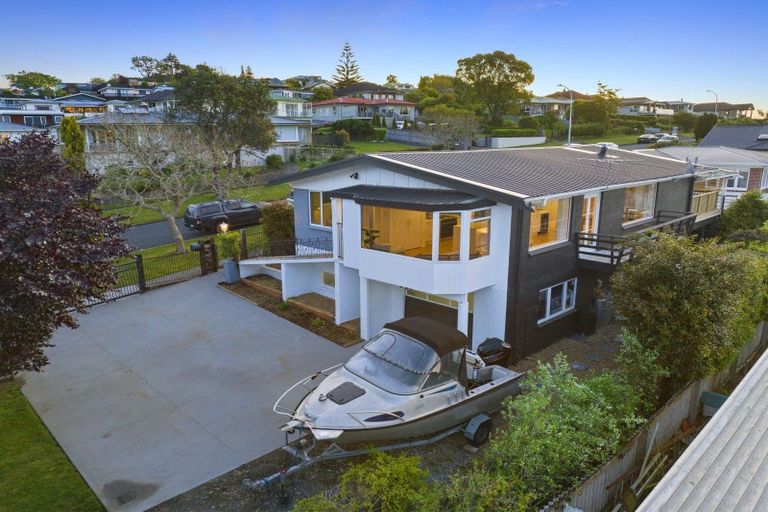 Photo of property in 1a Routly Avenue, Pukekohe, 2120