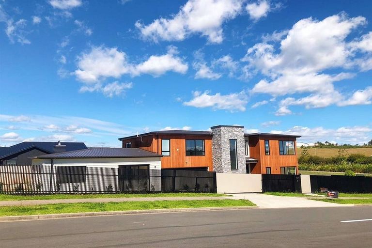 Photo of property in 2 Whawhaki Road, Beachlands, Auckland, 2018